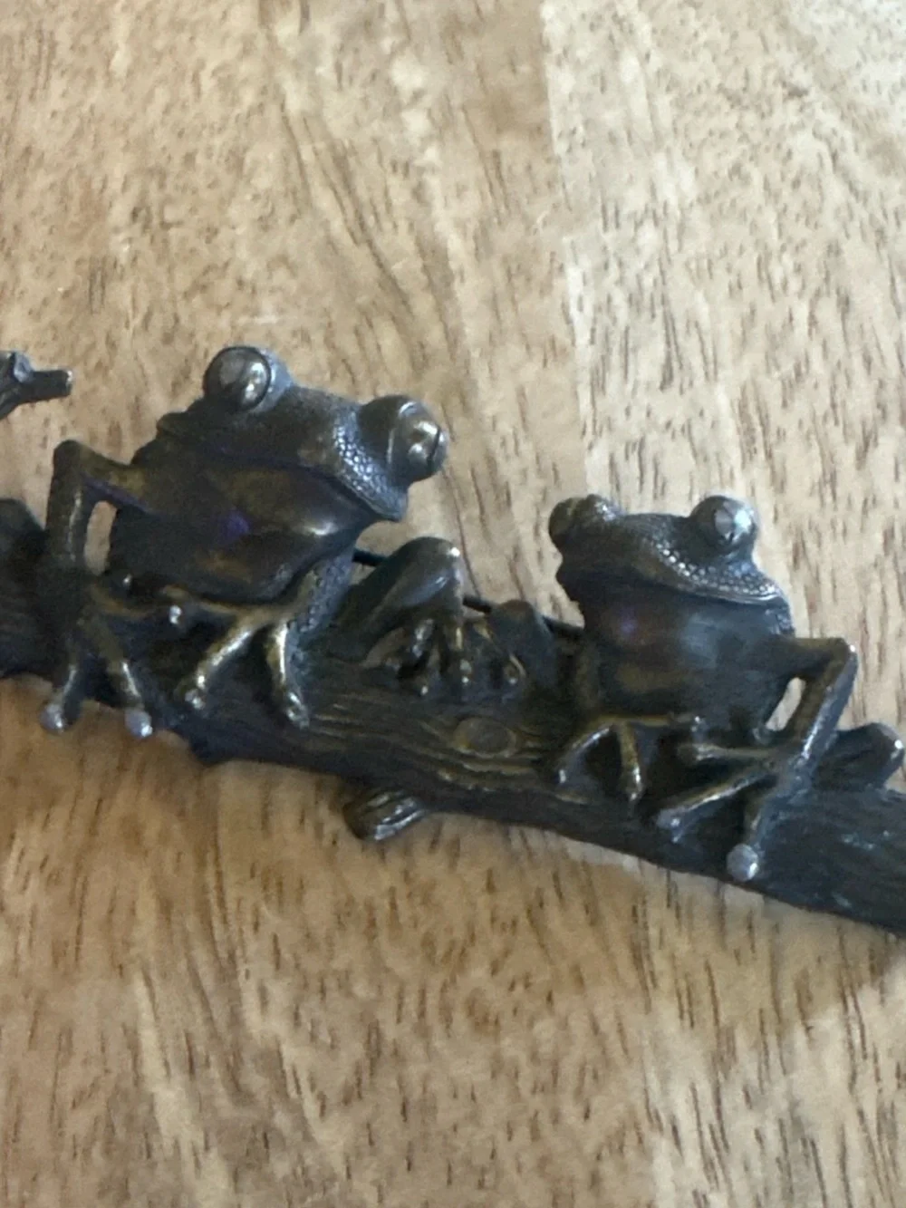 JJ Jonette Bronze Frog brooch Frogs on a log campfire whimsical jewelry
